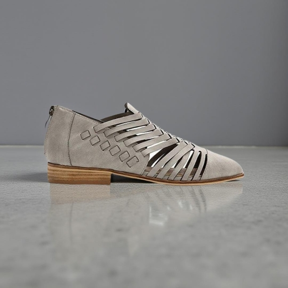 Gray Ribbed Strap Pointed Toe Loafer - Picture 4 of 4